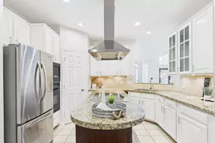 483 Mariners Dr, Kemah, TX 77565 - Photo 10