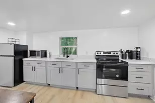 4705 Pease St, Houston, TX 77023 - Photo 42