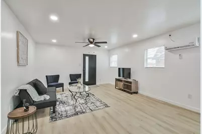 4705 Pease Street, Houston, TX 77023 - Photo 10