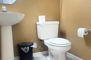 9810 Mossy Tree Ln, Houston, TX 77064 - Photo 12