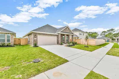 3010 King Oaks Street, Baytown, TX 77251 - Photo 2