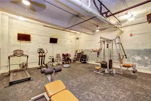 2323 Polk St, Houston, TX 77003 - Photo 32