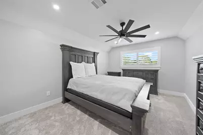 2318 Elmgate Drive, Houston, TX 77080 - Photo 32