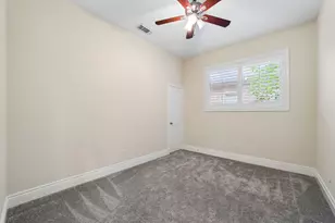6011 Katie Leigh Ln, Sugar Land, TX 77479 - Photo 32