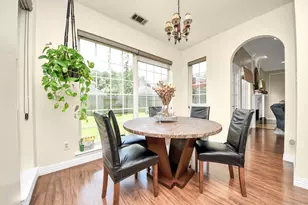 2011 Richland Ct, Sugar Land, TX 77478 - Photo 4