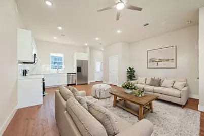 6702 Metro Blvd #4, Houston, TX 77083 - Photo 10