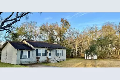 416 N Tinsley Street, Angleton, TX 77515 - Photo 2