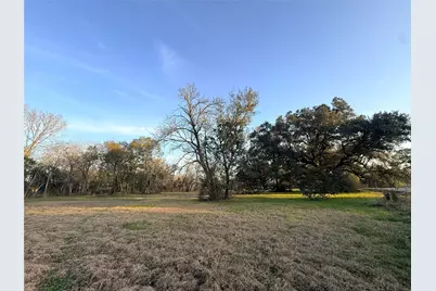 416 N Tinsley Street, Angleton, TX 77515 - Photo 8