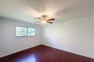 9538 Skyline Dr, Houston, TX 77063 - Photo 4