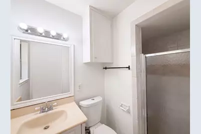 9538 Skyline Drive, Houston, TX 77063 - Photo 16
