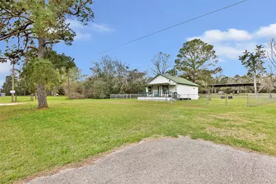 17659 E Fm 1097 Road, Willis, TX 77378 - Photo 46