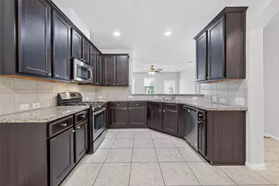 8506 Sunset Loch Drive, Spring, TX 77379 - Photo 16