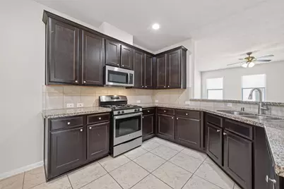 8506 Sunset Loch Drive, Spring, TX 77379 - Photo 14