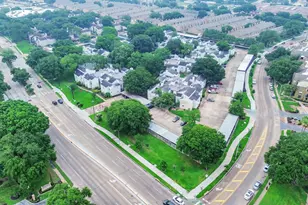 9809 Richmond Ave, Houston, TX 77042 - Photo 4
