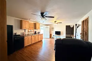 385 County Rd 4547, Spurger, TX 77660 - Photo 26