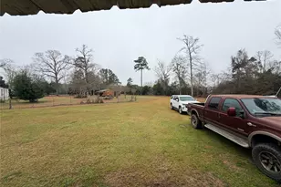 385 County Rd 4547, Spurger, TX 77660 - Photo 32