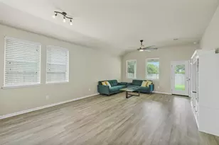 18716 Stewart Hill Dr, Montgomery, TX 77356 - Photo 10