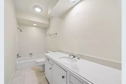 7629 Del Monte Drive, Houston, TX 77063 - Photo 24