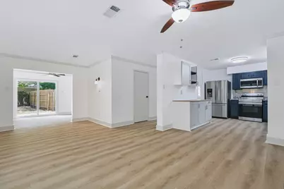 2016 N Red Cedar Circle, The Woodlands, TX 77380 - Photo 10