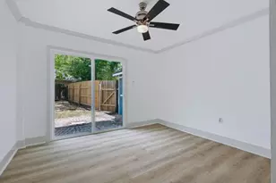 2016 N Red Cedar Cir, The Woodlands, TX 77380 - Photo 14