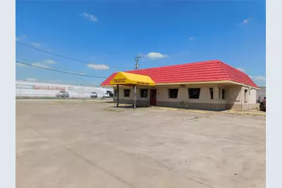 202 N Mechanic Street, El Campo, TX 77437 - Photo 2