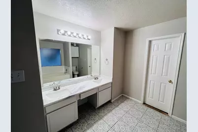 23134 Waterlake Dr, Richmond, TX 77406 - Photo 6