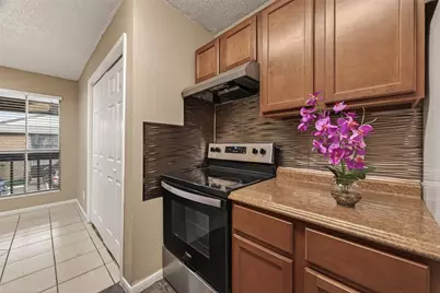 1500 Bay Area Boulevard #208, Houston, TX 77058 - Photo 14