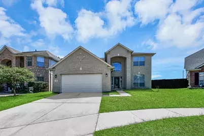 207 Carlie Way, Stafford, TX 77477 - Photo 2