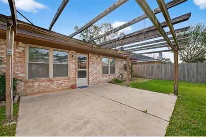 3414 Lemon Tree Ln, Houston, TX 77088 - Photo 32