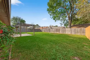 3414 Lemon Tree Ln, Houston, TX 77088 - Photo 34