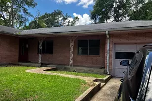 895 S Main St, Jasper, TX 75951 - Photo 1