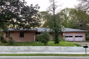 895 S Main St, Jasper, TX 75951 - Photo 1