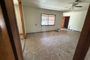 895 S Main St, Jasper, TX 75951 - Photo 6