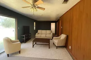 895 S Main St, Jasper, TX 75951 - Photo 8