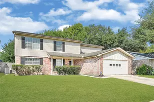 10426 Overview Dr, Sugar Land, TX 77498 - Photo 2