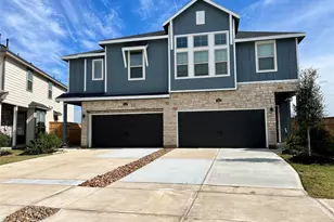 5719 Foggy Vine Ct, Fulshear, TX 77441 - Photo 1