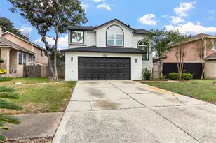 3718 Storm Creek Dr, Houston, TX 77088 - Photo 2