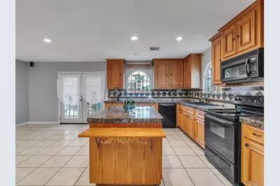 6715 Sandy Oaks Drive, Houston, TX 77050 - Photo 20