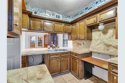 6715 Sandy Oaks Drive, Houston, TX 77050 - Photo 12