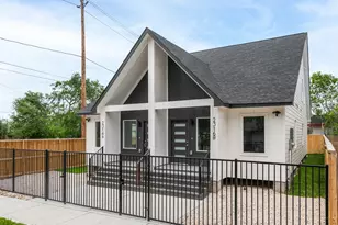 2316 McKee St, Houston, TX 77009 - Photo 2