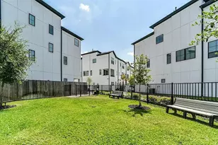 2812 Grand Fountains Dr, Houston, TX 77054 - Photo 42