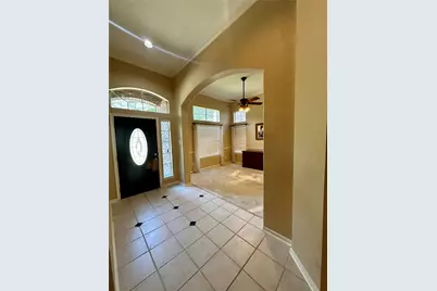 31 Danville Crossing Court, Conroe, TX 77385 - Photo 2