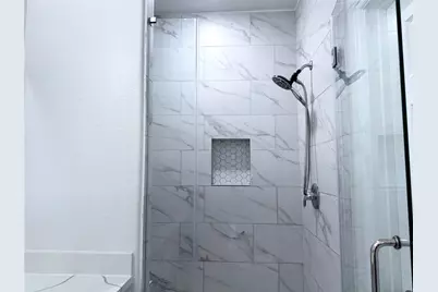 10829 Deaf Smith Street, La Porte, TX 77571 - Photo 16