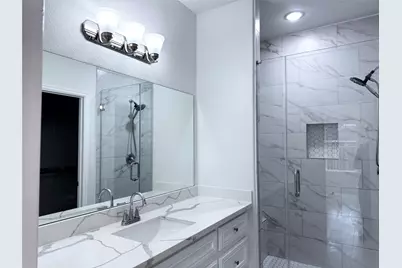 10829 Deaf Smith Street, La Porte, TX 77571 - Photo 12