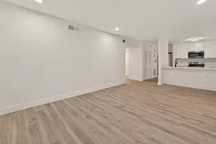 3300 Yorktown St, Houston, TX 77056 - Photo 8