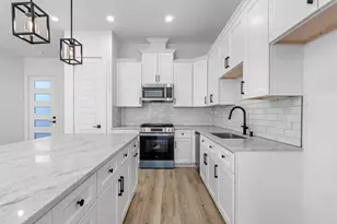 3034 McGowen St, Houston, TX 77004 - Photo 12