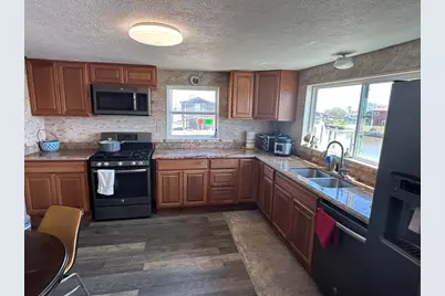 437 County Road 201, Sargent, TX 77414 - Photo 2