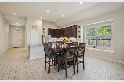 18473 Railroad Avenue, New Caney, TX 77357 - Photo 6