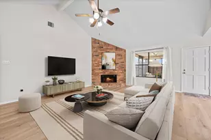 14219 Swanfield Dr, Houston, TX 77083 - Photo 12