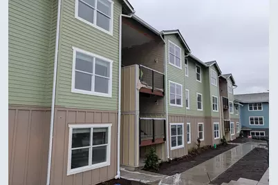 900 N Oak Harbor St, Oak Harbor, WA 98277 - Photo 2